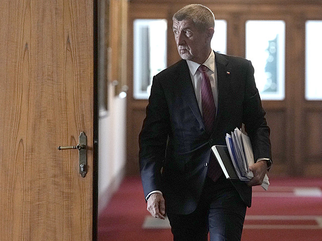 Premiér Babiš řekl, že dorazí na jednání výboru o jeho vydání ke stíhání