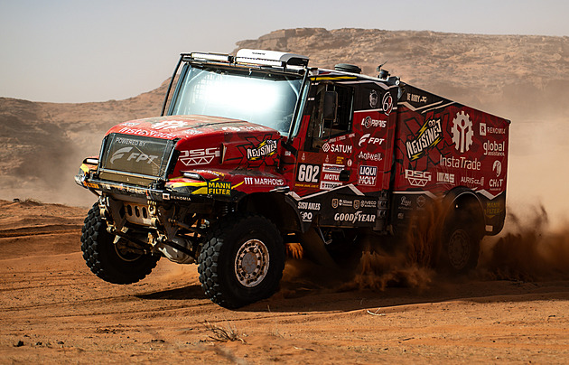 Loprais vyhrál etapu a na Rallye Dakar už je třetí, Macík a Prokop mají problémy