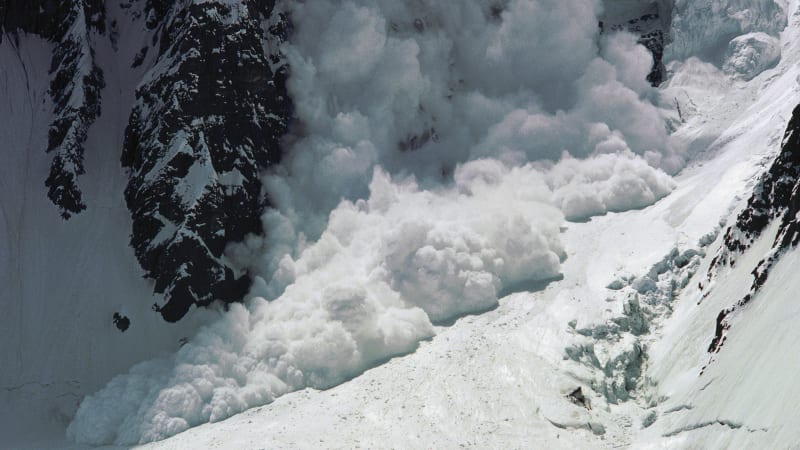 Jediná chyba stála 13letého Čecha v Alpách život. Spustil lavinu, sněhová masa ho uvěznila
