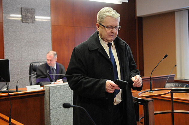 Za útok na Babiše opět podmínka, peněžitý trest invalida nedostal. Kauza však nekončí