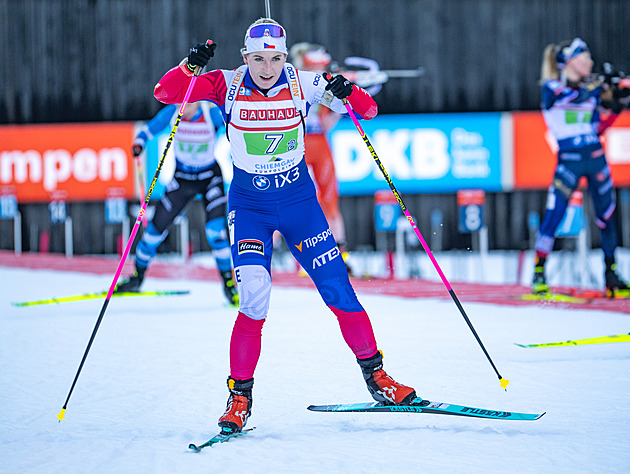 Biatlon ONLINE: Sprint bez Davidové, zopakují Češky povedenou střelbu?