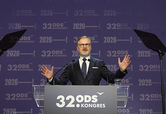 Bylo to 12 nespěšných let, loučil se Fiala. Neutká se o Hrad, podpořil Pavla