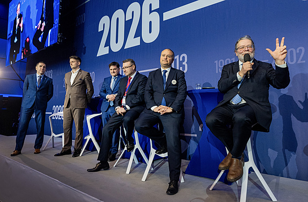 Vedení ODS je kompletní. Místopředsedy jsou Haas, Drobil, Červíček a Vondra