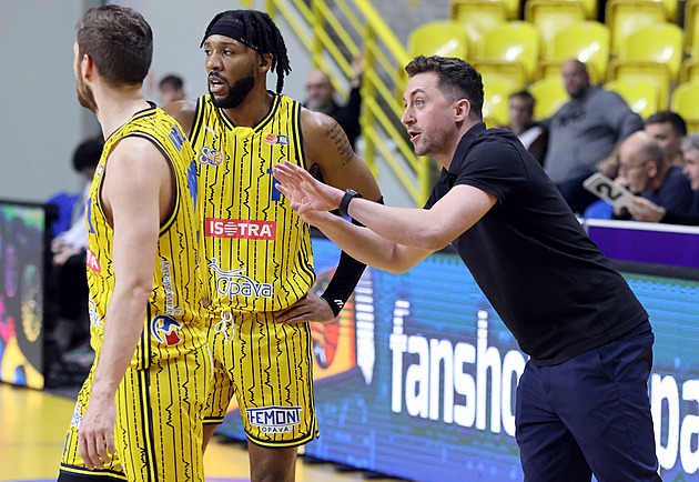 Musíme najít cestu, jak z krize ven, uvědomuje si opavský trenér Zach