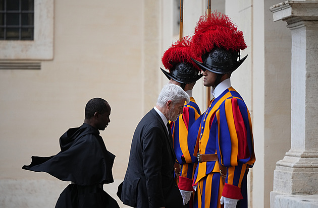 Papež přijal prezidenta Pavla. Mají řešit válku na Ukrajině i zneužívání v církvi