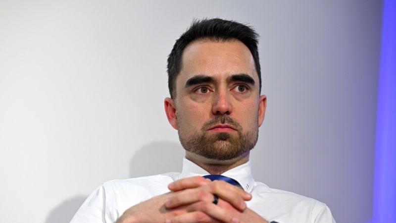 Evropě v AI nesmí ujet vlak, varuje český ambasador. Hlavní brzdou je podle něj byrokracie