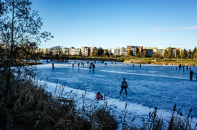 Déšť, sníh a mrazy. Teploty zůstanou pod nulou i v dalších dnech