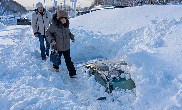 Regály prázdné jako za SSSR. Kamčatka čelí paralýze, Moskva vysílá na pomoc obra
