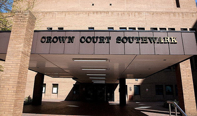 Slovák v Británii shromažďoval díly na munici. Chystám se na invazi, řekl u soudu