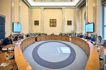 Vláda schválila změny v penzijním spoření