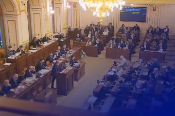 Sněmovna znovu posoudí stavební novelu a opětovné zavedení EET