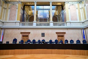 Ústavní soud zaměstnává řada návrhů od politiků. Další mohou přibýt